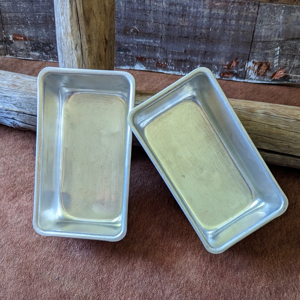 Vintage 2 Mini Aluminum Loaf Pans